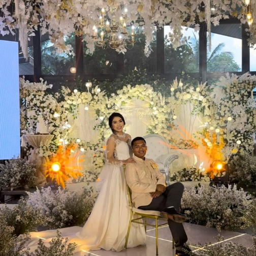 A photo representing the About Us section